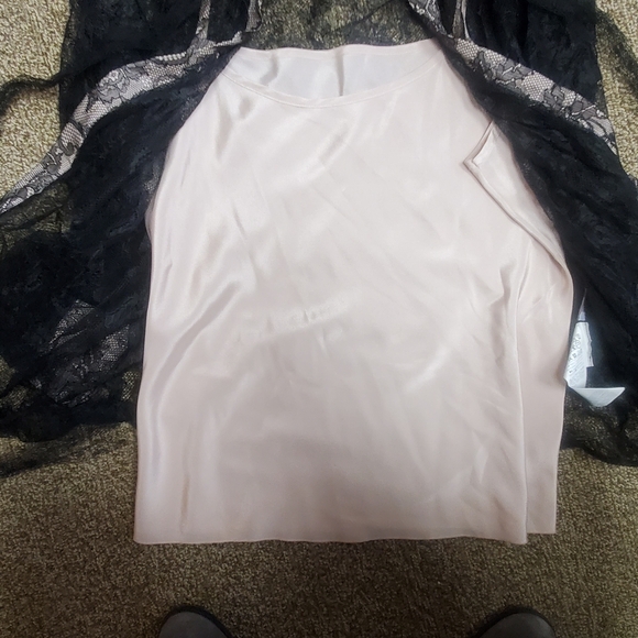 Red Valentino RARE vintage contrast lace button down with tie front & pink cami - Picture 3 of 5